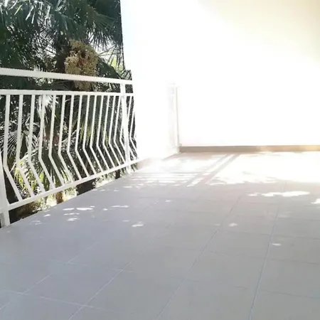 Schoener Urlaub By Interhome Apartment Poreč